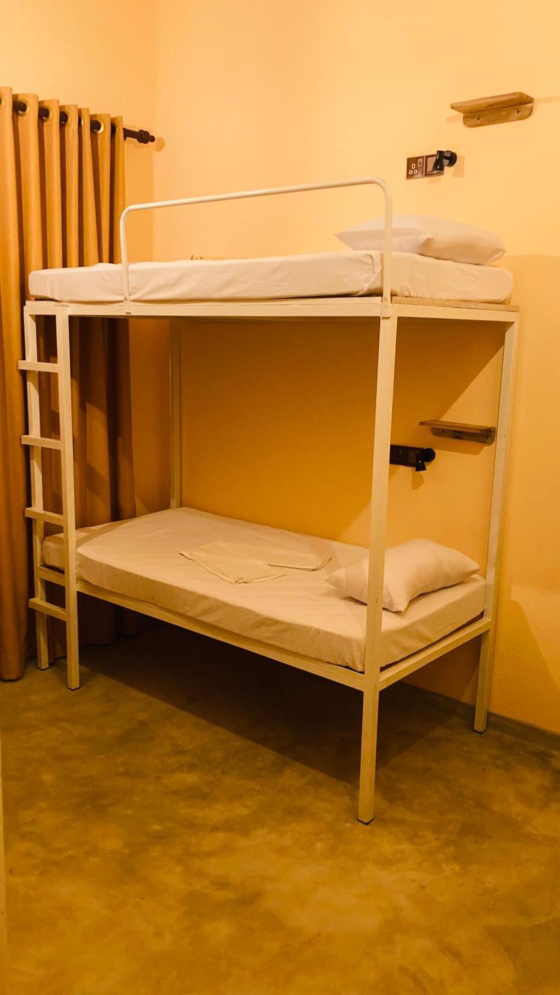 Appartement Ayubowan Hiriketiya à Dikwella Extérieur photo