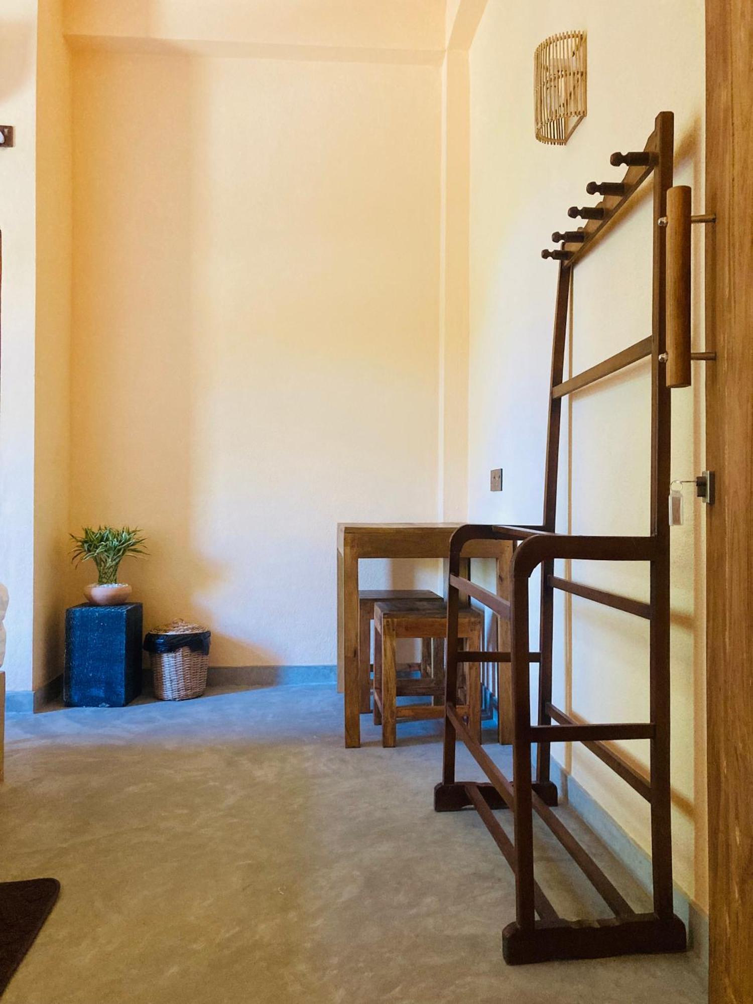 Appartement Ayubowan Hiriketiya à Dikwella Extérieur photo